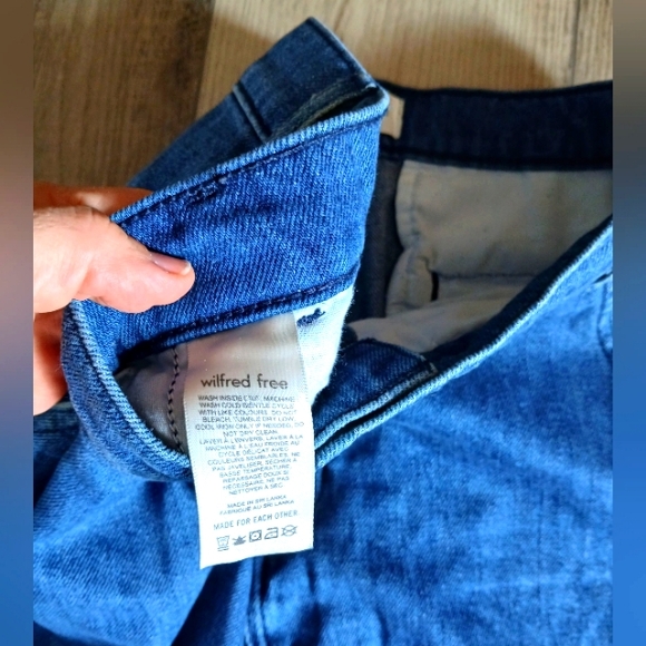 Aritzia Wilfred Free Cades Jeans Women's Size 6 - Picture 10 of 11